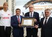 Melissa Vargas'a Malatya'da onur belgesi verildi