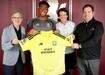Aston Villa, iki transfer birden aç...