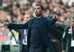 Liverpool'da Van Bronckhorst ile yollar ayr�ld�