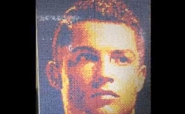 Yüzlerce rubik küp kullanarak Ronaldo'nun portresini yaptı!..