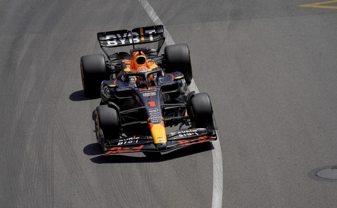MONAKO'DA VERSTAPPEN OV