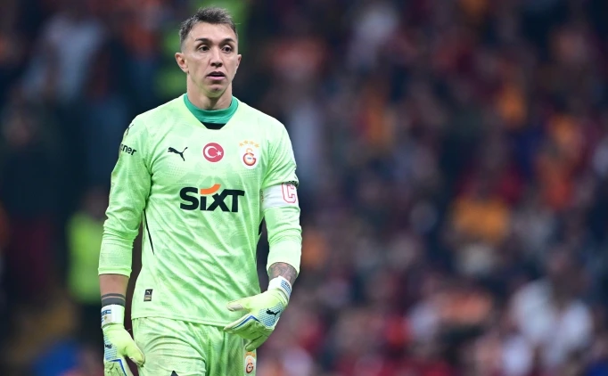 MUSLERA FUTBOLU BIRAKIYOR