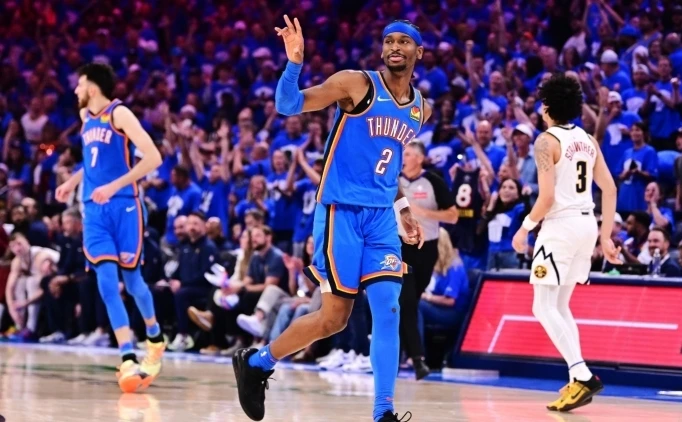 Thunder batı finalinde!