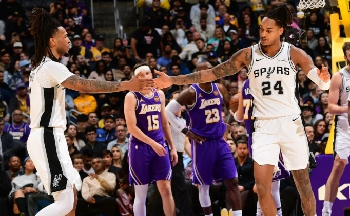 SPURS, KUPADA YARI FİNALDE