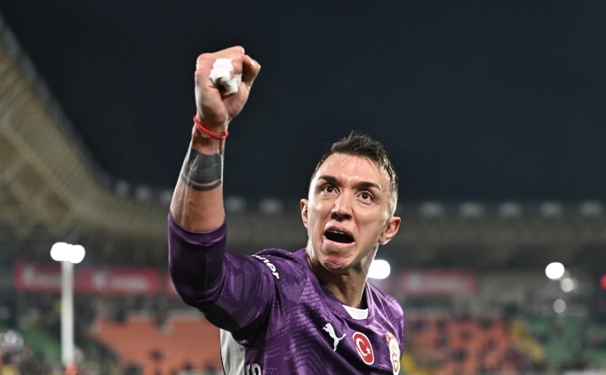 MUSLERA YERNE 5 ADAY VAR!