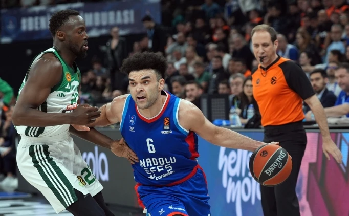ANADOLU EFES 'DEVAM' DEDİ!