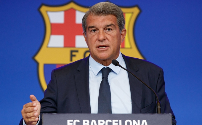 MESSI N FLA AIKLAMA!