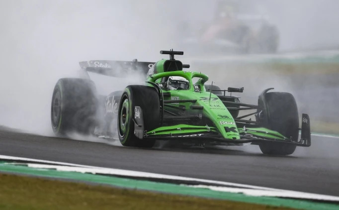 SILVERSTONE'DA TARİHİ YARIŞ