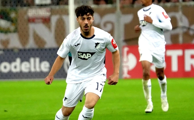 G.SARAY'DA �LK �MZA YAKIN