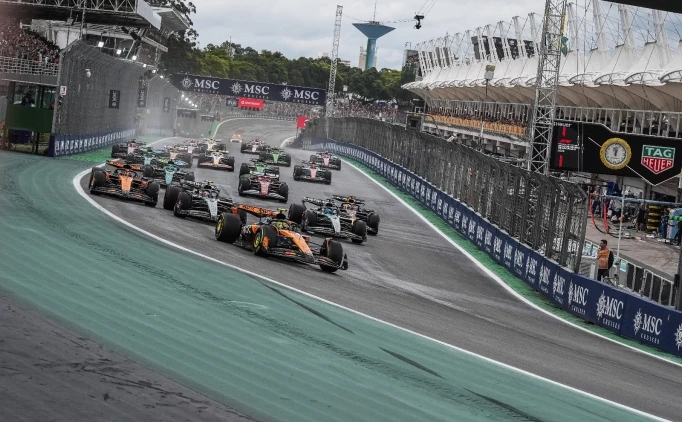 NORRIS, AMPYONLUA...