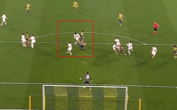 KADIK�Y'DE VAR VE PENALTI!