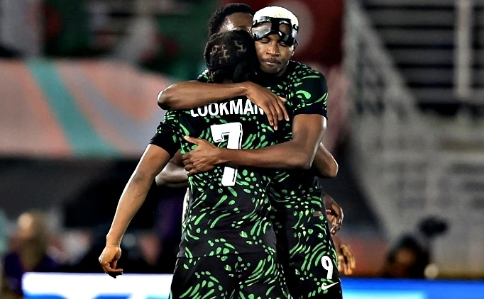 OSIMHEN G.SARAY'A GET�R�YOR