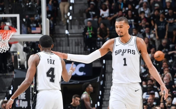 SPURS, WOLVES'U DA�ITTI!