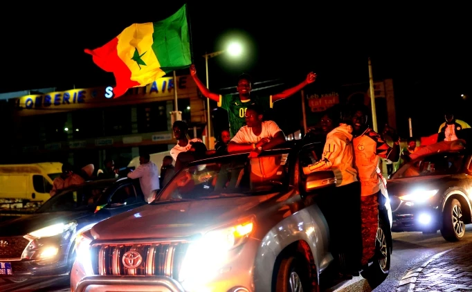 '3. D�NYA SAVA�I �IKACAK!'