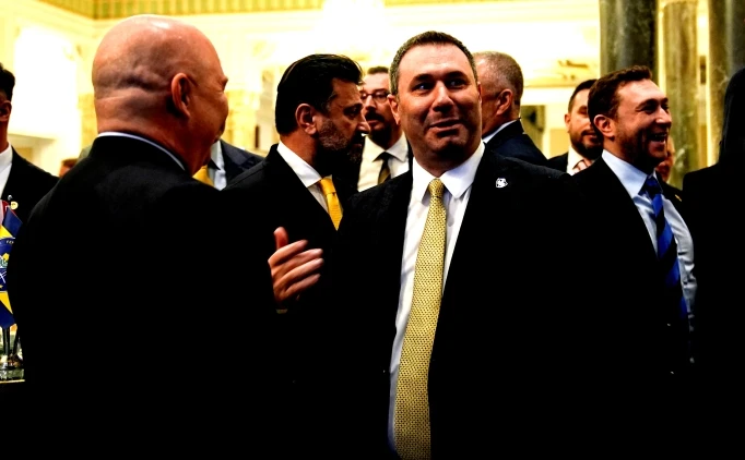 ADAYLI�INI RESMEN A�IKLADI