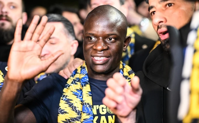 'FRANSIZLAR BUNA SEV�ND�!'