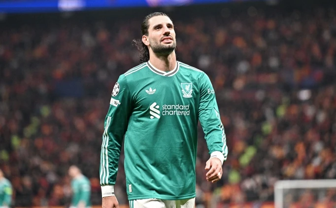 GALATASARAY ���N FLA� �T�RAF