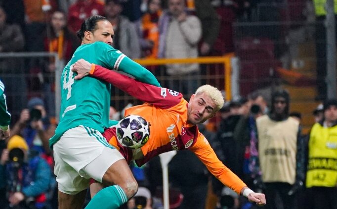 Bar�� Alper Y�lmaz'dan Van Dijk yan�t�: 'Keyif veren m�cadele!'