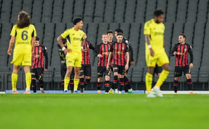 FENERBAH�E'YE B�Y�K �OK!