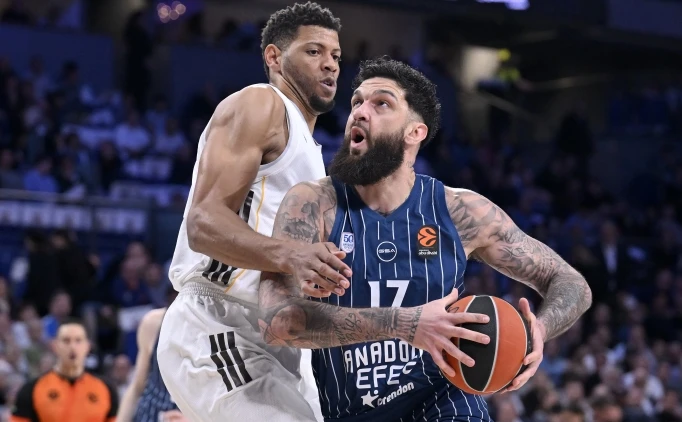 A.EFES'�N KONU�U PARTIZAN!