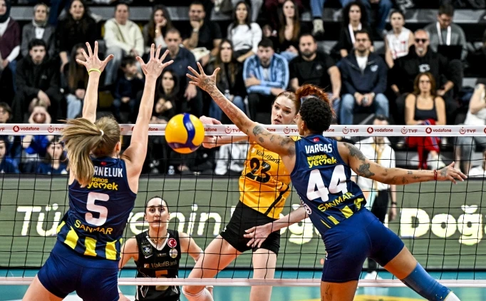 ..VE �AMP�YON BELL� OLUYOR!