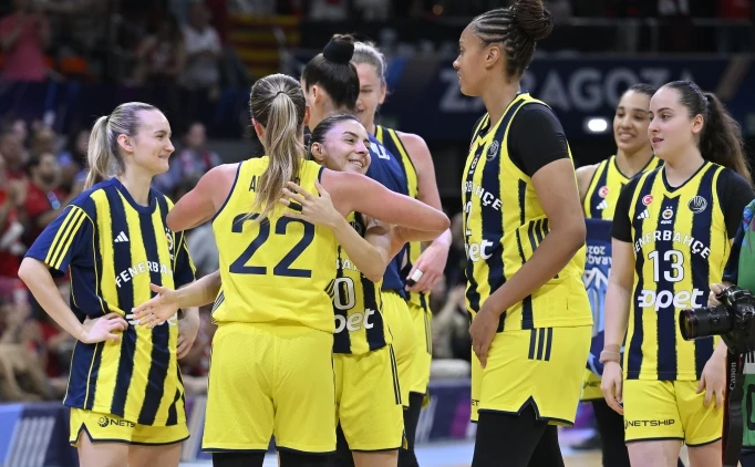 FENERBAH�E F�NALE Y�KSELD�