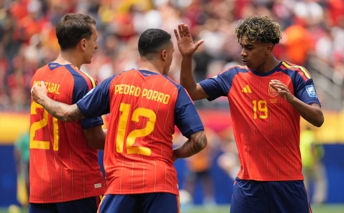 �SPANYA 3 GOLLE TURLADI!