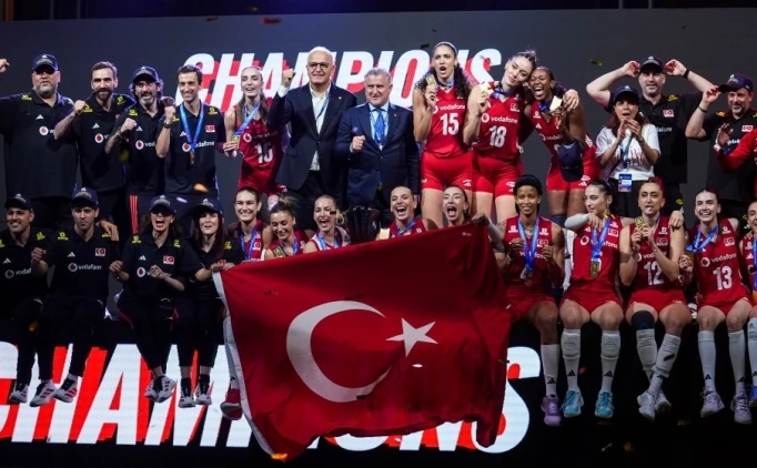 SULTANLAR KUPAYI B�YLE ALDI