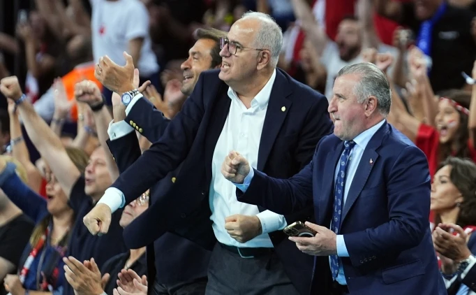 'TÜRKİYE'DE İŞ ARAMASIN!'