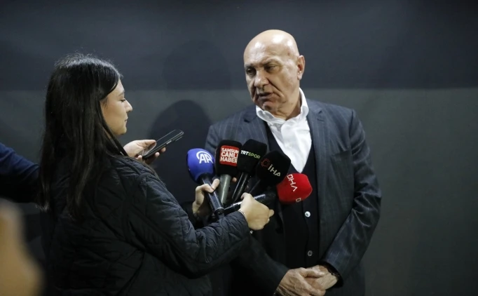 'BE��KTA�'I EZEREK YEND�K!'