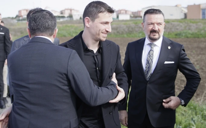 ��TE MAHKEMEDEK� �FADES�!