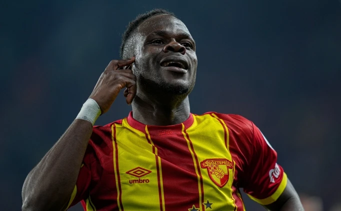 BEŞİKTAŞ'A İMZAYA GELDİ!