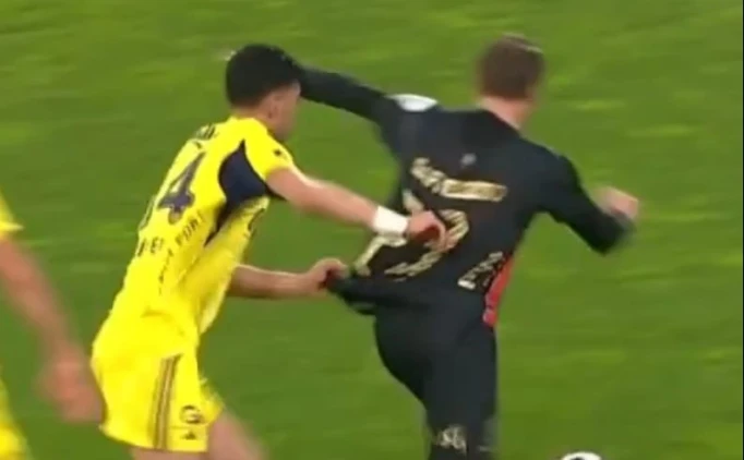 K.G�MR�K'TE PENALTI �T�RAZI