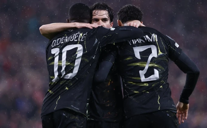 ANFIELD'DA KABUS YA�ATTI!