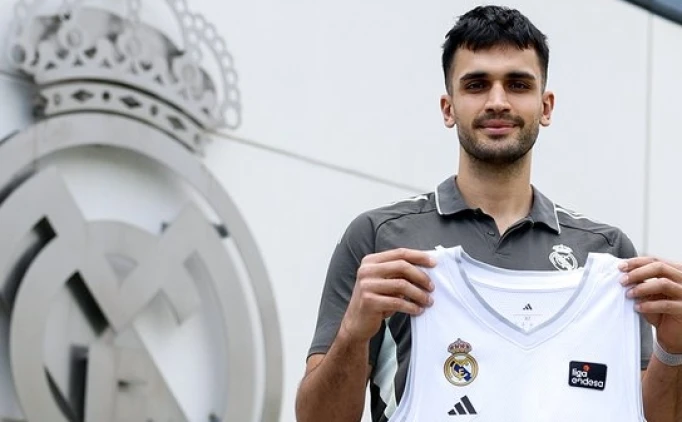 M�LL� YILDIZ REAL MADRID'DE!