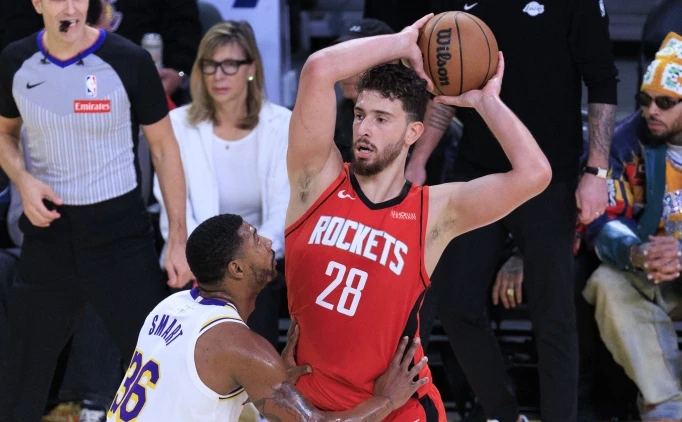 ALPİ 28 ATTI, ROCKETS UÇTU