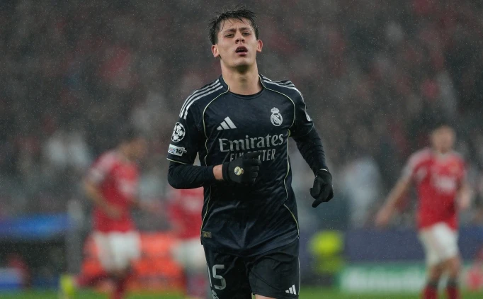 BU GECE ADETA AKS�YON F�LM�!