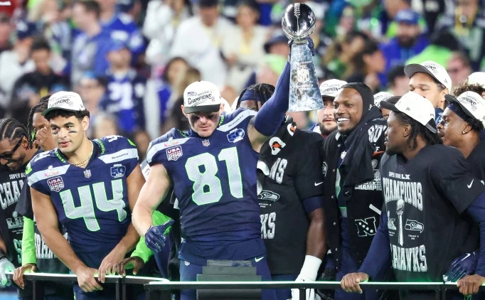 NFL'DE �AMP�YON SEATTLE!