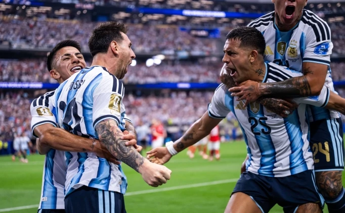 MESSI TARİH YAZDI; TUR GELDİ!