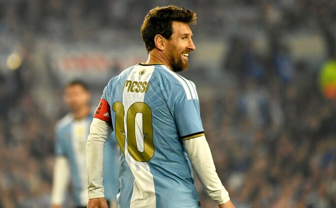 B�R DEV�R SONA ERD�: MESSI!