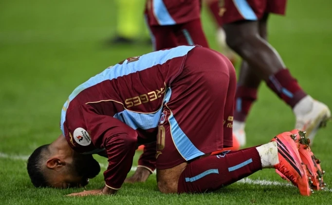 SALAH, DEV MA�LARDA BA�KA