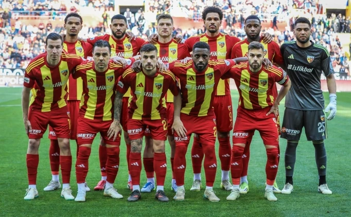 FLA�: 'L�G TESC�L ED�LMEMEL�!'