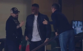 Deniz T�r��, Konya ma��nda trib�nde!