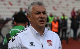 Alt�parmak: 'Hak etti�imiz bir galibiyet'