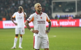 Mauro Icardi'den Kocaeli'ye kar sfr