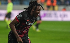 Samsunspor'da kanat i�in Tongya sesleri