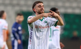 Konya, kupada tek golle �� puan� ald�!