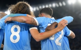 Lazio 9 kişi kaldı ama Parma'yı kahretti