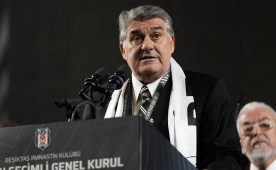 Serdal Adal�'dan yeni y�l i�in mesaj var!