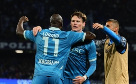 Napoli'de Lukaku i�in geri d�n�� mesaj�